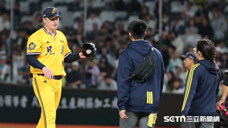 台灣新聞通訊社-中職／下丘失誤丟分！黎克：就知道會被問　本季7戰0勝談「倒楣期」心境