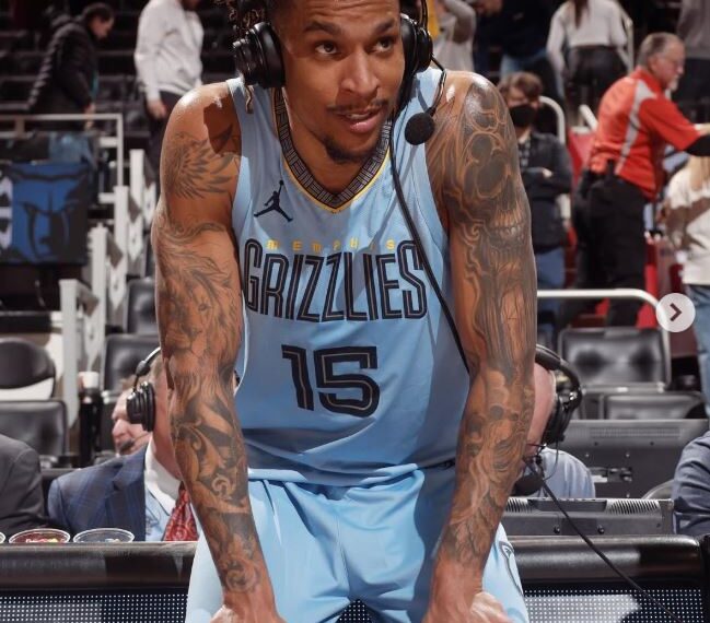 台灣新聞通訊社-NBA震撼彈！灰熊29歲前鋒克拉克驚傳驟逝 球團悲痛證實死因成謎