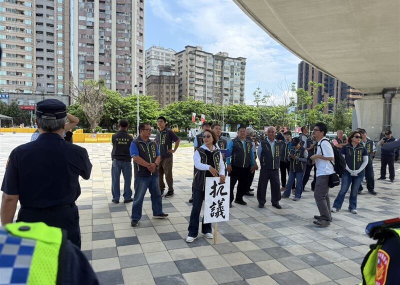 台灣新聞通訊社-快訊/淡江大橋傳抗議!新北錢出最多卻被消失?議員怒批:不尊重地方