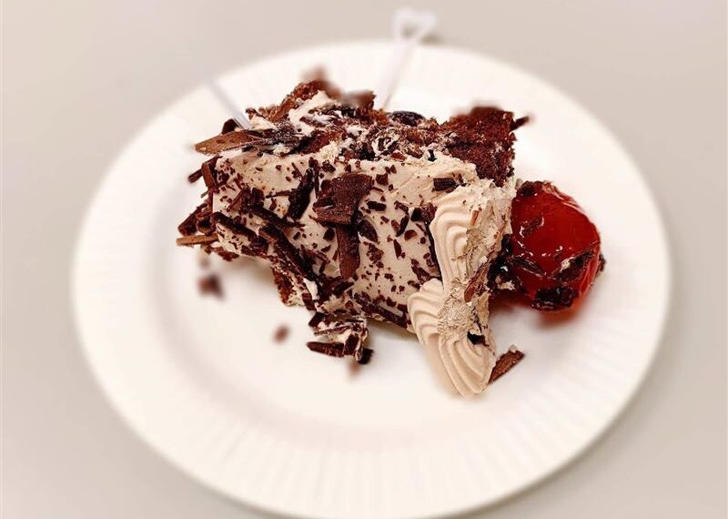 台灣新聞通訊社-醫師分享「最後一個母親節」　談及30多年前喪母呆坐太平間　看哭一票人
