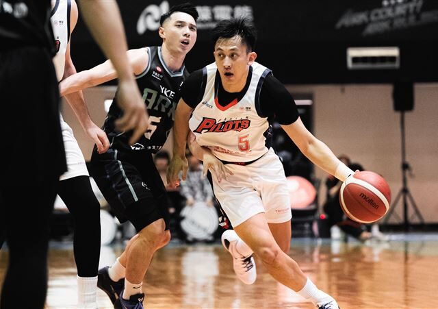 台灣新聞通訊社-PLG／陳將双23歲創PLG最年輕大三元紀錄　李家慷23分助領航猿退洋基