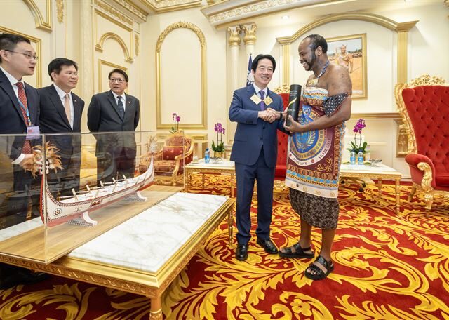 台灣新聞通訊社-突破中國阻撓！賴清德成功踏上史國　他感動喊「1句」網讚爆