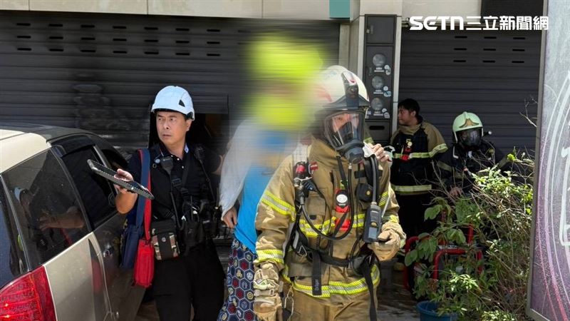 台灣新聞通訊社-快訊／脫序翁遭收押！縱火持斧砍3人、劫救護車拒捕…有逃亡、再犯可能