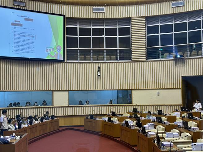 台灣新聞通訊社-屏東某國中傳疑似性騷案 申訴人卻遭公文洗臉「請自重自愛」