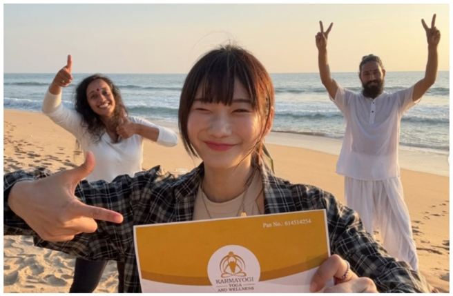 台灣新聞通訊社-遭瑜伽老師怒轟分潤僅1％「騙子、自戀狂」 愛莉莎莎回應了