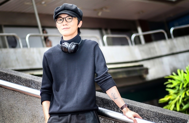 台灣新聞通訊社-金曲新人慘了!涉個資法謝震廷屢傳不到 5萬保證金遭沒入