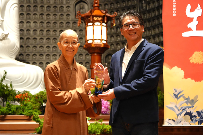 台灣新聞通訊社-惠中寺「未來與希望」講座 王永福談「人生的50個夢想」