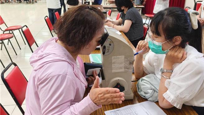 台灣新聞通訊社-70歲以上駕駛注意！台南市府攜手監理所 推一站式換照免奔波