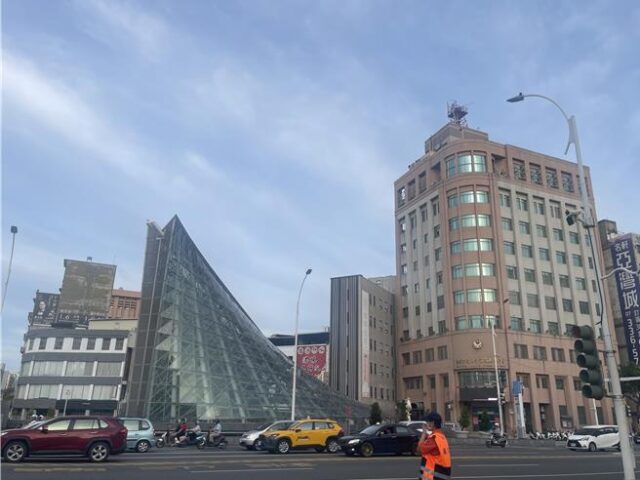台灣新聞通訊社-家暴停業公告吸40萬人次瀏覽！知名早午餐突熄燈 網民湧入打氣