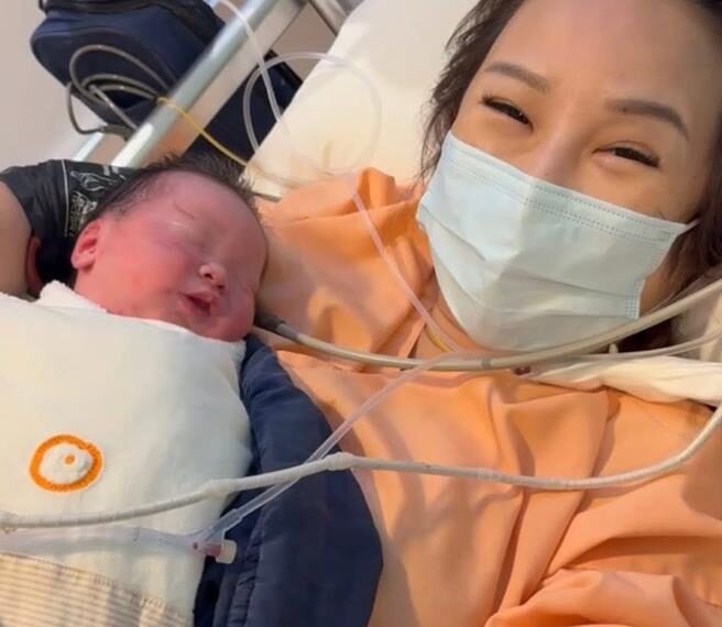台灣新聞通訊社-38歲張齡予生下女兒！產前怕這情況「致死率第一」吐心聲：拿命在拚