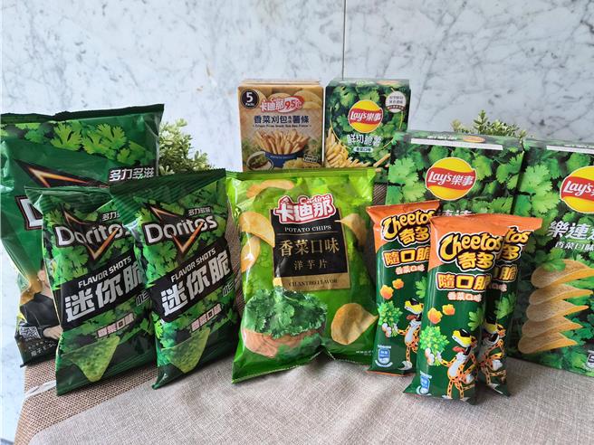 台灣新聞通訊社-全聯零食架染綠！香菜大軍全面入侵