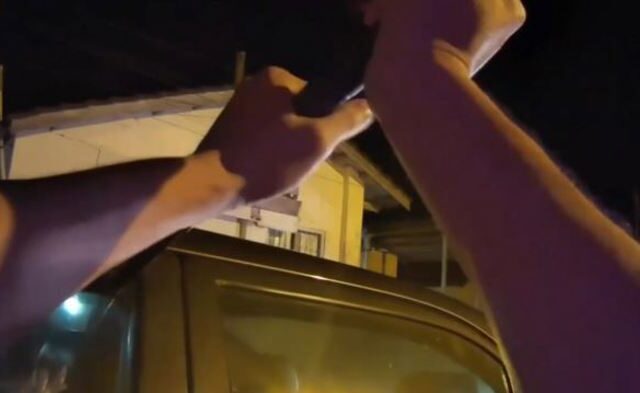 台灣新聞通訊社-二水驚魂！  2歲童獨困上鎖轎車  警急破窗救人