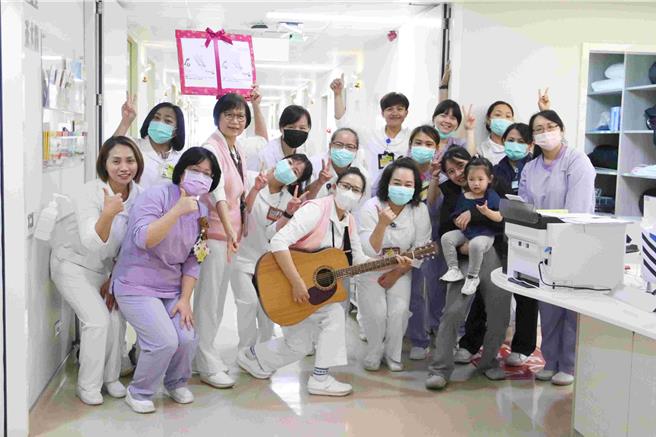 台灣新聞通訊社-東基力抗護理荒！兩年達標三班護病比 雙管齊下留人才