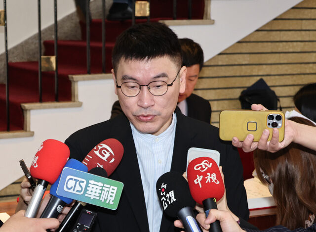 台灣新聞通訊社-梁文傑稱國人不吃鳳梨釋迦  他搬2數據打臉：多元外銷慘烈跳票