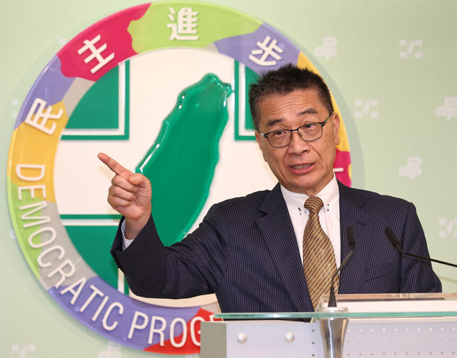 台灣新聞通訊社-徐國勇喊台股狂飆「年輕人間接受益」 沈富雄嗆12字