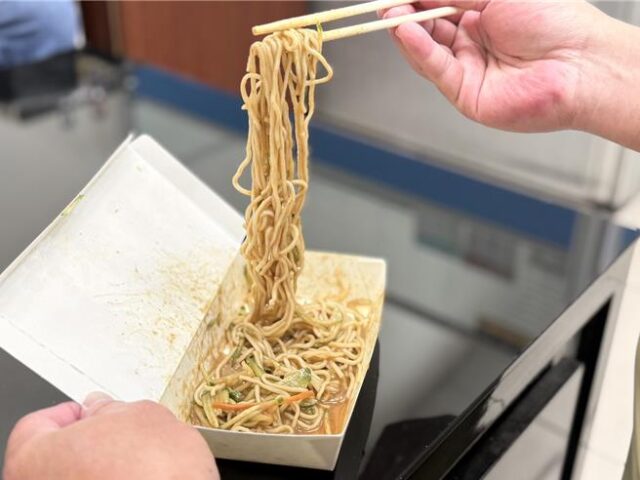 台灣新聞通訊社-吃涼麵狂拉肚子？衛生局揭主因 這樣吃更安全