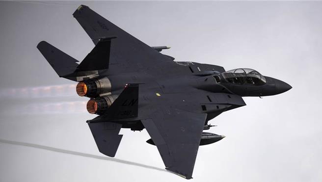 台灣新聞通訊社-離譜巧合！美軍F-15飛行員5週內二度遭擊落跳傘