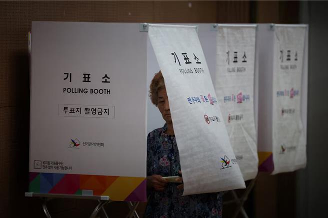 台灣新聞通訊社-李在明政府的首場期中考 韓國地方選舉投票結束