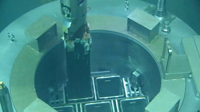 台灣新聞通訊社-利用遙控設備作業 東電開始移除福島2號機核燃料