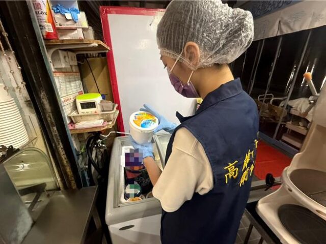 台灣新聞通訊社-高雄婆婆冰「吃到保麗龍」！衛生局證實疏失 將依食安法開罰
