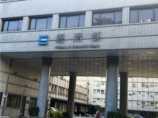 台灣新聞通訊社-美301強迫勞動納對台加徵10％關稅 經部堅信不會受不公平對待