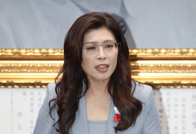 台灣新聞通訊社-鄭麗文返台啟動輔選列車 黨內高層點名「這兩都」有望翻盤