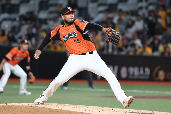 台灣新聞通訊社-中職》銳力獅7.2局強壓中信兄弟 統一獅喜收3連勝