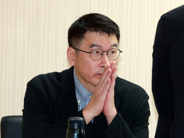台灣新聞通訊社-梁文傑恐害慘陳瑩？鄭村棋揭民進黨選戰套路酸「自作自受」