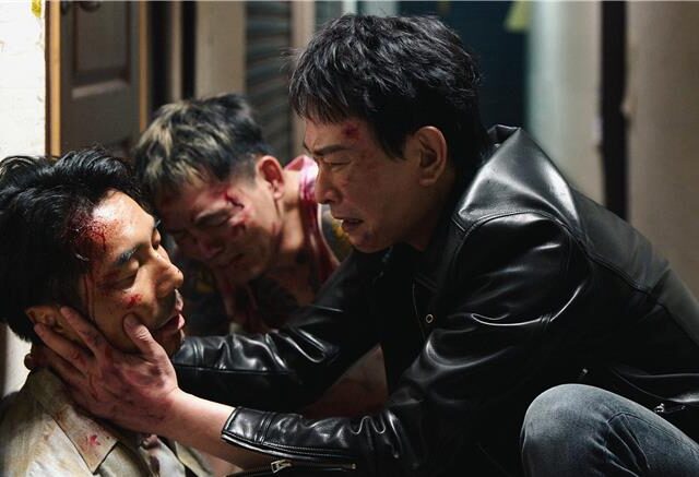 台灣新聞通訊社-李李仁「滿頭是血」畫面曝！王識賢、春風崩潰痛哭