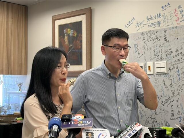 台灣新聞通訊社-梁文傑道歉認「語言表達失誤」 陳瑩酸：少上一次酒店就能買很多鳳梨釋迦