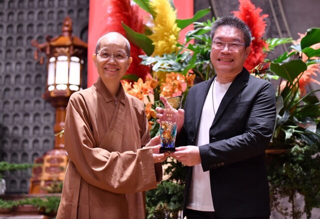 台灣新聞通訊社-惠中寺未來與希望講座　謝文憲攜7位接班人分享《後來才懂的人生小事》