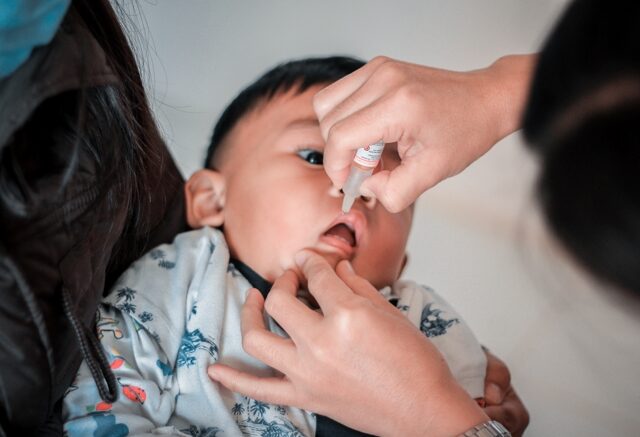 台灣新聞通訊社-兒童輪狀病毒疫苗納公費明年上路！12萬幼兒受惠省6千