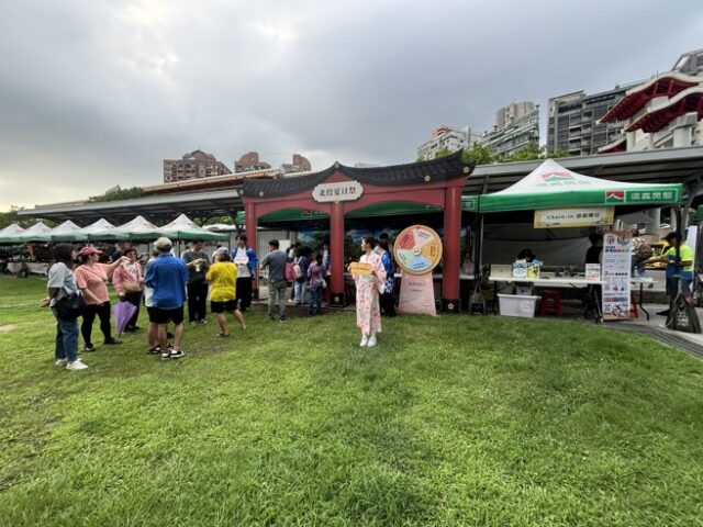 台灣新聞通訊社-鯉魚旗下信義同行　信義房屋挺「北投夏日祭」共創地方繁榮