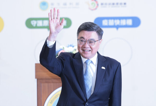 台灣新聞通訊社-卓揆稱三鶯線通車典禮「昨才收到通知」 他轟權謀腦：讓人看破手腳
