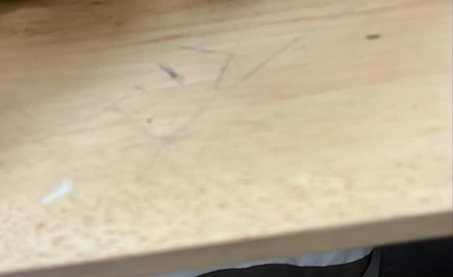 台灣新聞通訊社-宜蘭國中課桌塗鴉要賠償 家長怒控「不合理」教育處介入