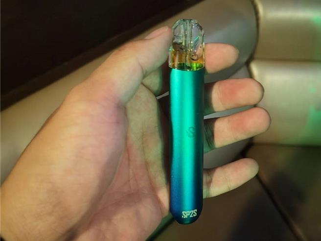 台灣新聞通訊社-毒駕事件頻傳 衛福部嚴查電子煙 4個月網路下架1.1萬件