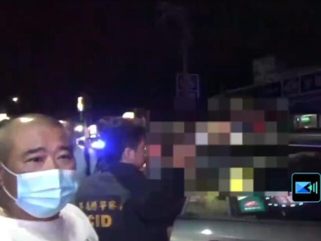 台灣新聞通訊社-指名「雨刷」談判！惡男曾是十大槍擊要犯 衝鋒槍與警對峙2小時