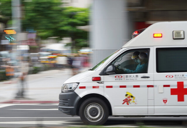 台灣新聞通訊社-快訊》期末考首日沒來應考　台中科大女學生疑墜樓亡