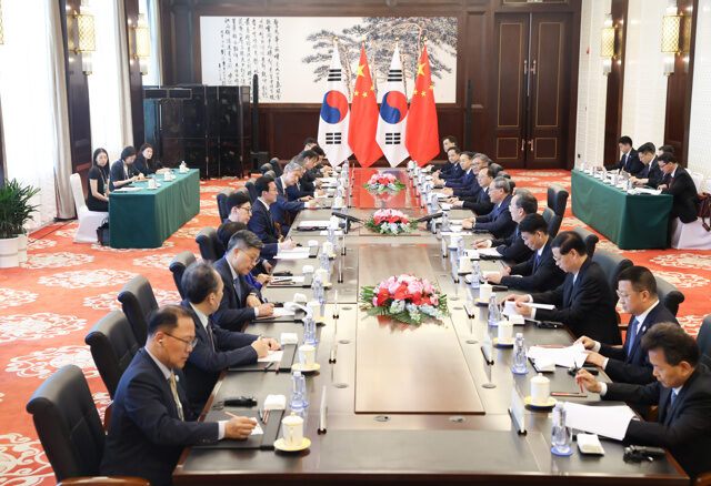 台灣新聞通訊社-李強晤金民錫！中韓總理談判重點曝：雙邊自貿協定再推進