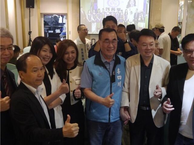 台灣新聞通訊社-從小琉球北漂築夢 李四川向新住民喊話：落地生根就是一家人