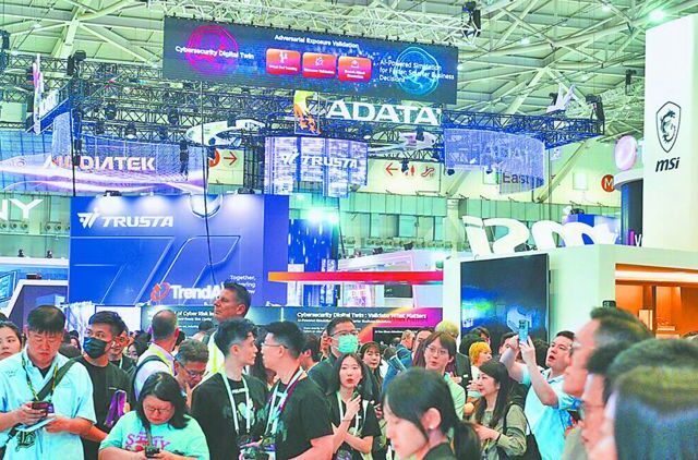 台灣新聞通訊社-最吸金行業曝！「醫師、工程師」都輸了  一半上班族月薪不到4萬