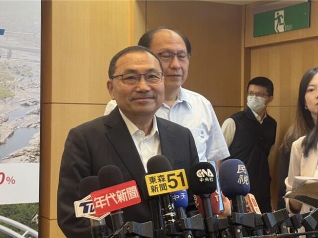 台灣新聞通訊社-侯友宜被直擊現身芝加哥  新北市府：私人行程已請假