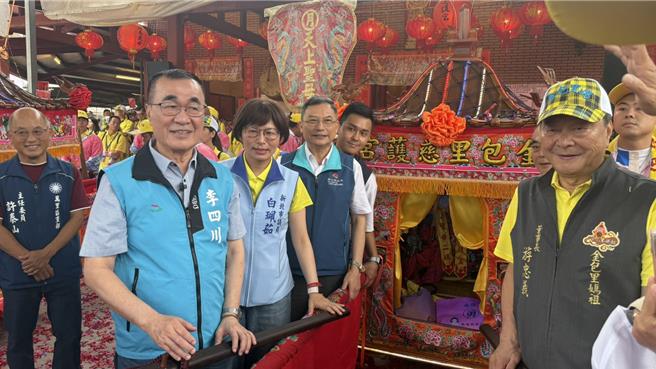 台灣新聞通訊社-出身討海人!李四川現身金山媽祖祭 承諾全力升級各漁港