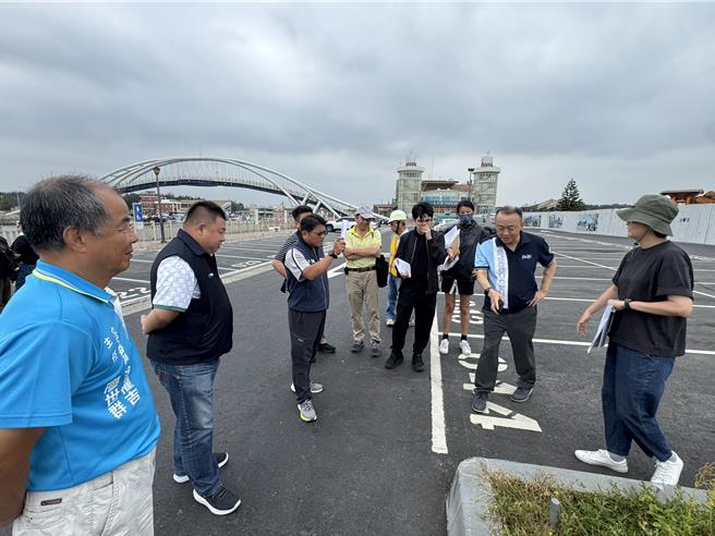 台灣新聞通訊社-美化變災難！永安漁港新規畫瑕疵 擦撞、爆胎事故頻傳