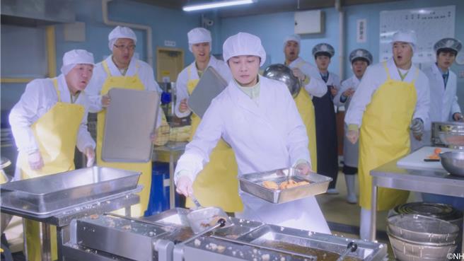 台灣新聞通訊社-小池榮子揭監獄伙食真相！大推台灣人「這款監獄料理」 受刑人狂點