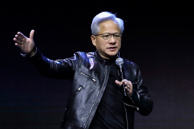 台灣新聞通訊社-黃仁勳訪韓4天行程滿檔 CEO烤肉會 上脫口秀 職棒開球