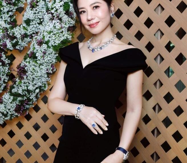 台灣新聞通訊社-鍾楚紅優雅抗老成典範 搶先佩戴TIFFANY夏季高級珠寶 逆齡美翻