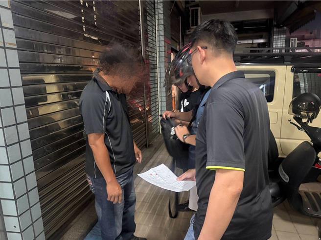 台灣新聞通訊社-阿嬤錯信甜言蜜語遭騙財 「愛的復仇」助警逮人