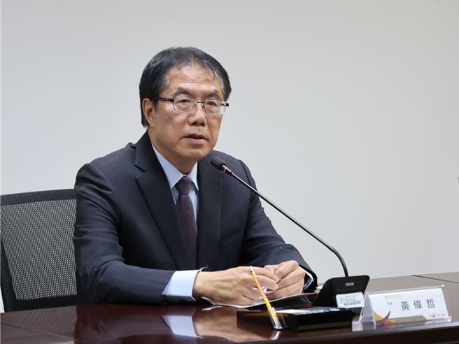 台灣新聞通訊社-台中2歲女童遭虐死案 黃偉哲：「沒甩鍋」保護兒少是共同責任