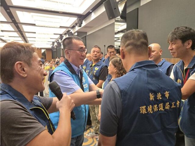台灣新聞通訊社-搶攻環保基層票！李四川拋4大福利政見：早點、健檢都有